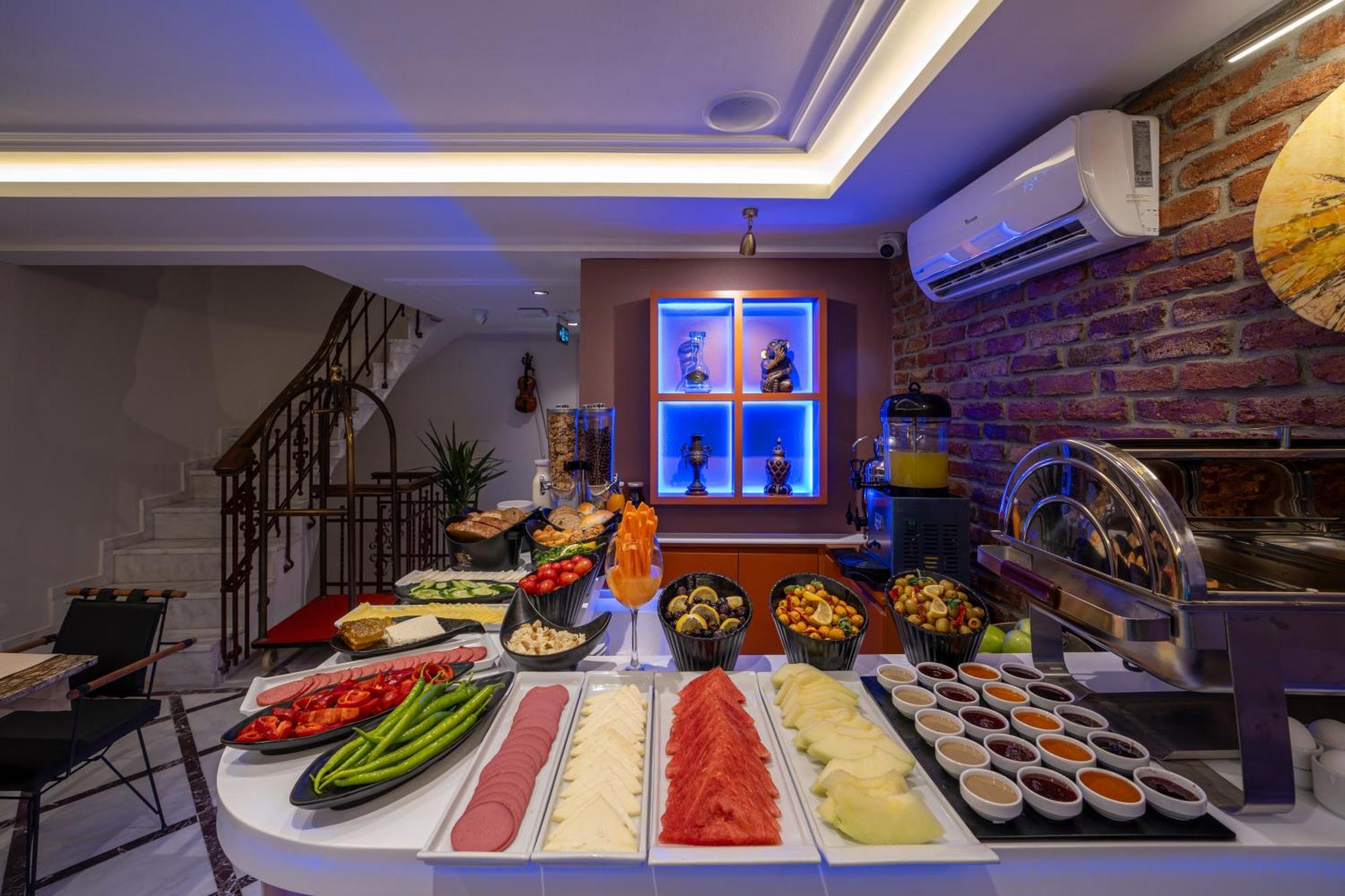 Pera Luna Premium Hotel Istanbul Eksteriør billede