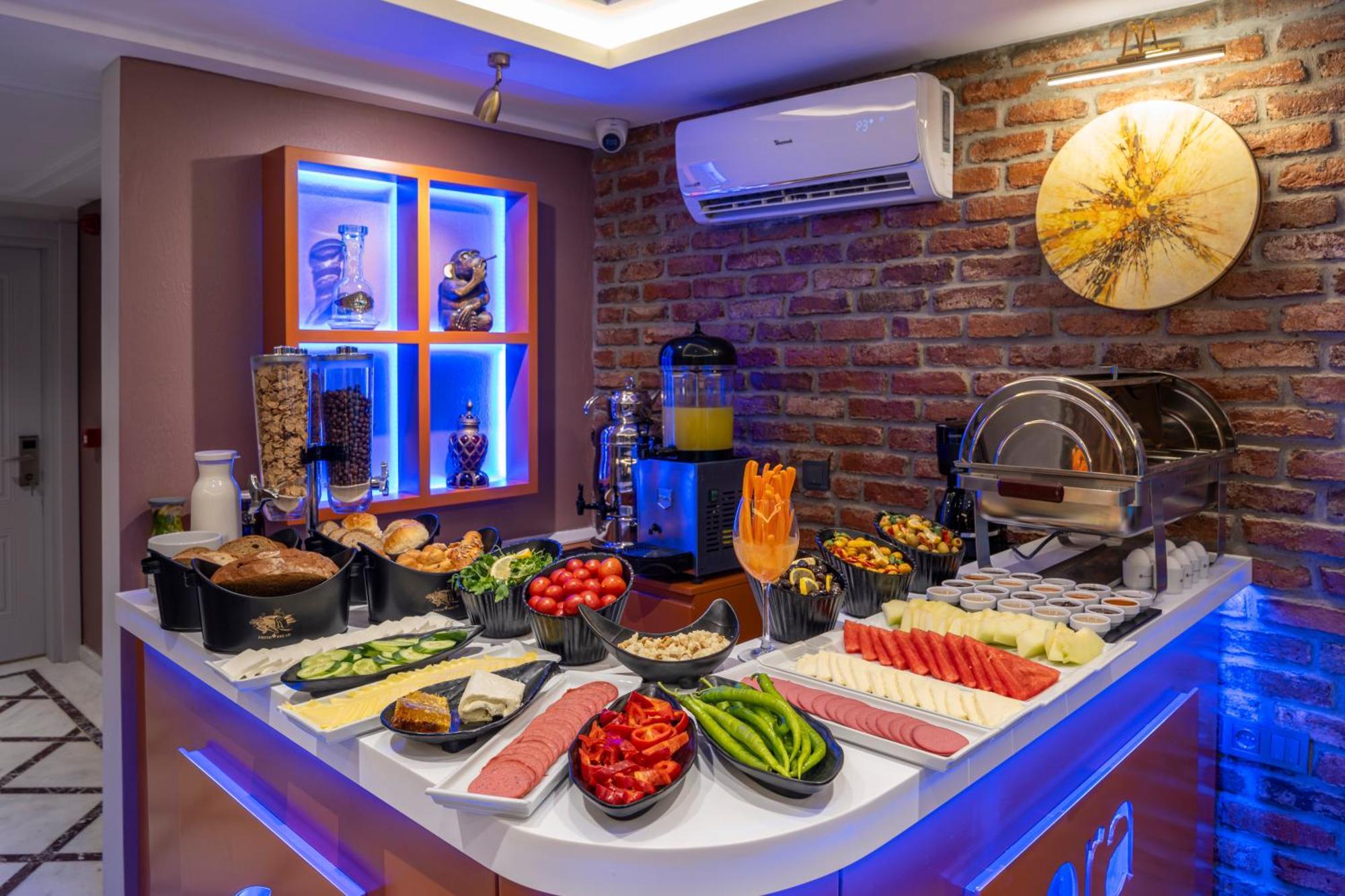 Pera Luna Premium Hotel Istanbul Eksteriør billede